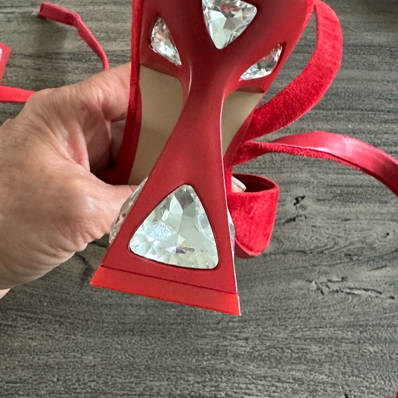 Gianni Bini Red Suede Heels - Picture 4 of 7